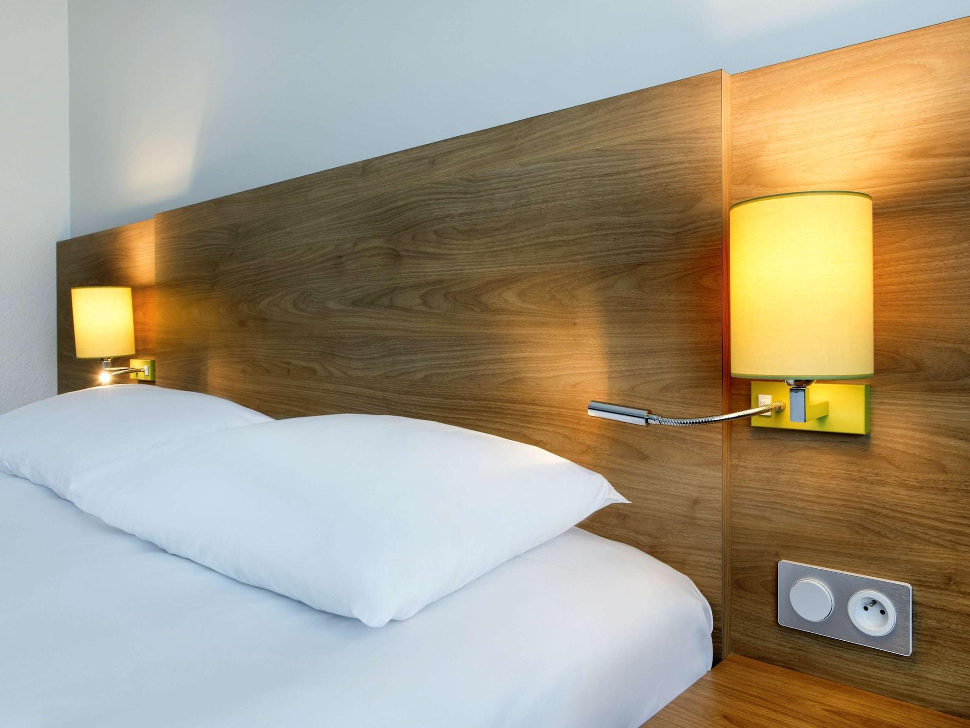 ไอบิส สไตล์ ชาลง-ซูร์-โซน Hotel ภายนอก รูปภาพ