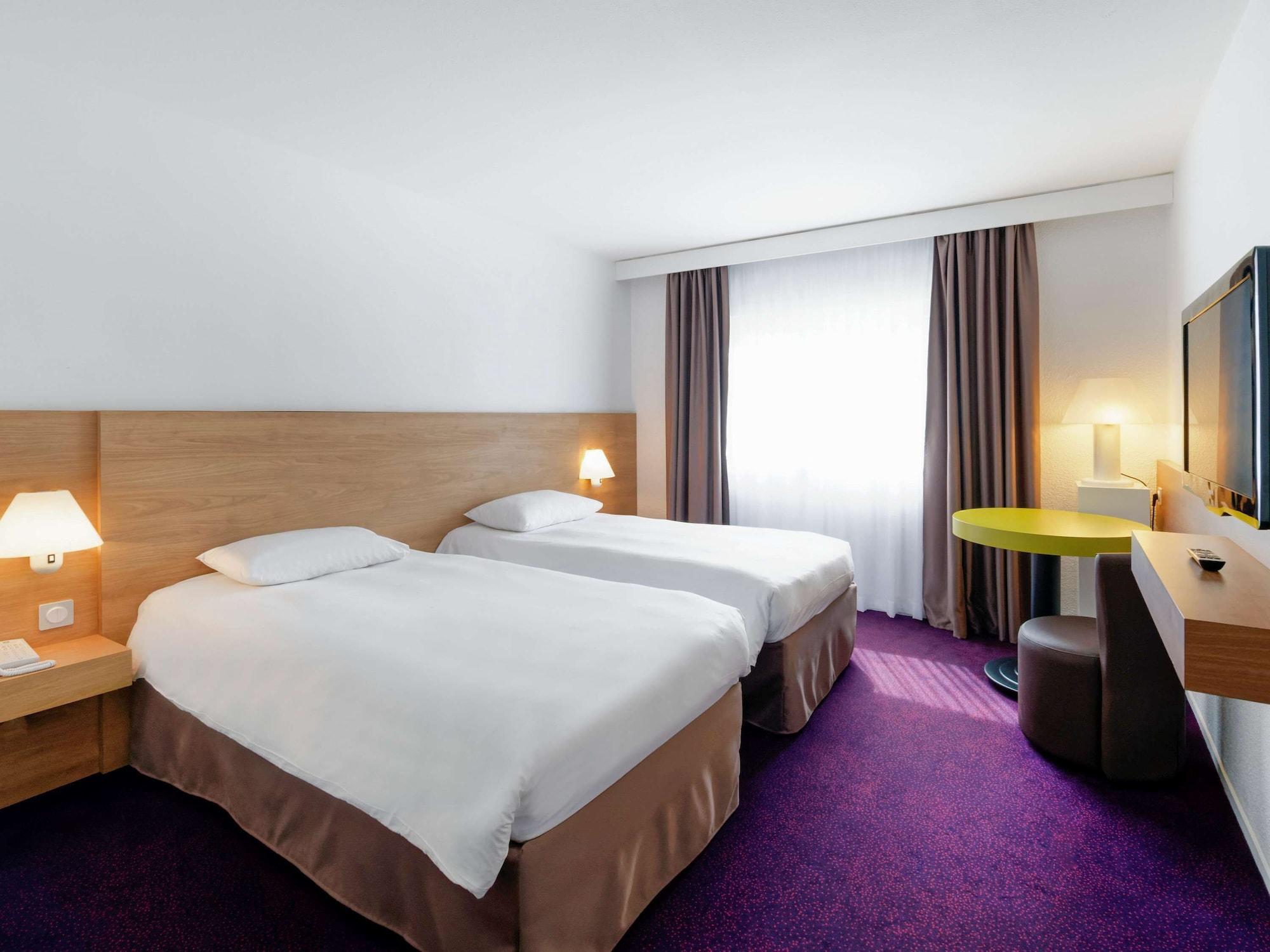 ไอบิส สไตล์ ชาลง-ซูร์-โซน Hotel ภายนอก รูปภาพ