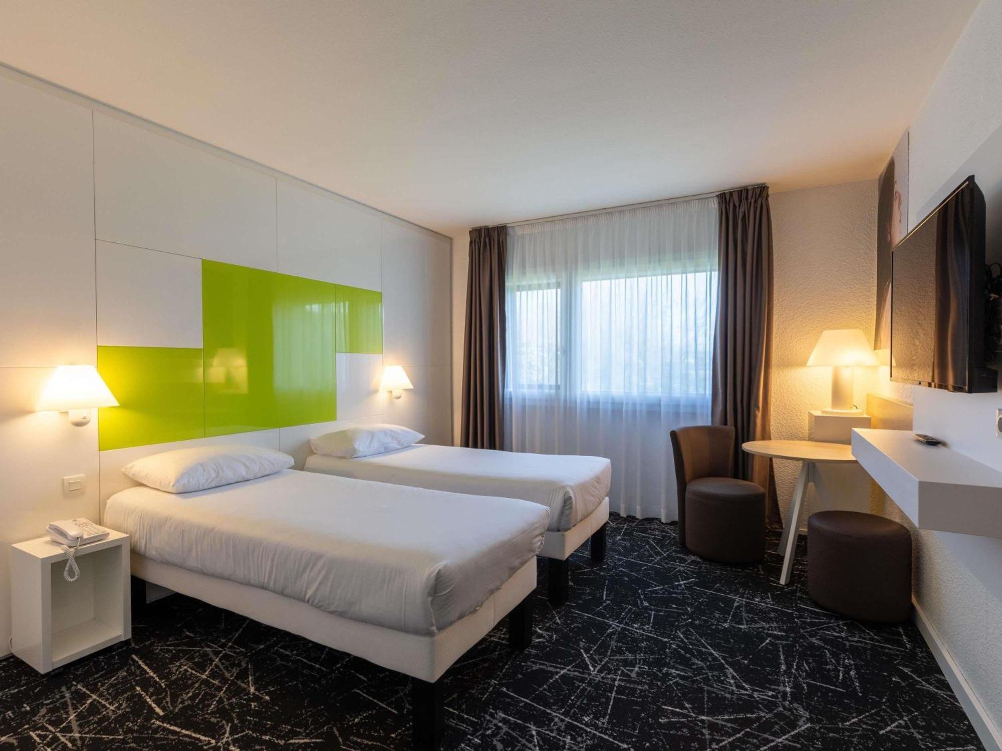 ไอบิส สไตล์ ชาลง-ซูร์-โซน Hotel ภายนอก รูปภาพ